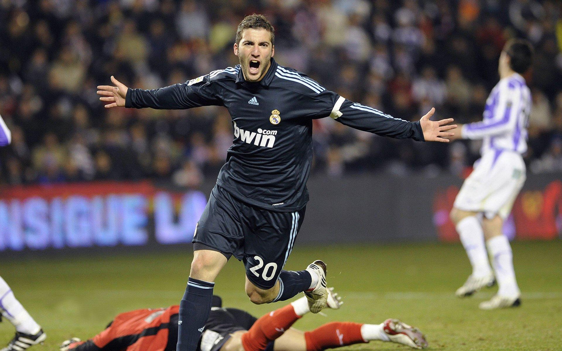 皇马轻松备战决赛，安帅自揭伤疤，踢得不好才能赢