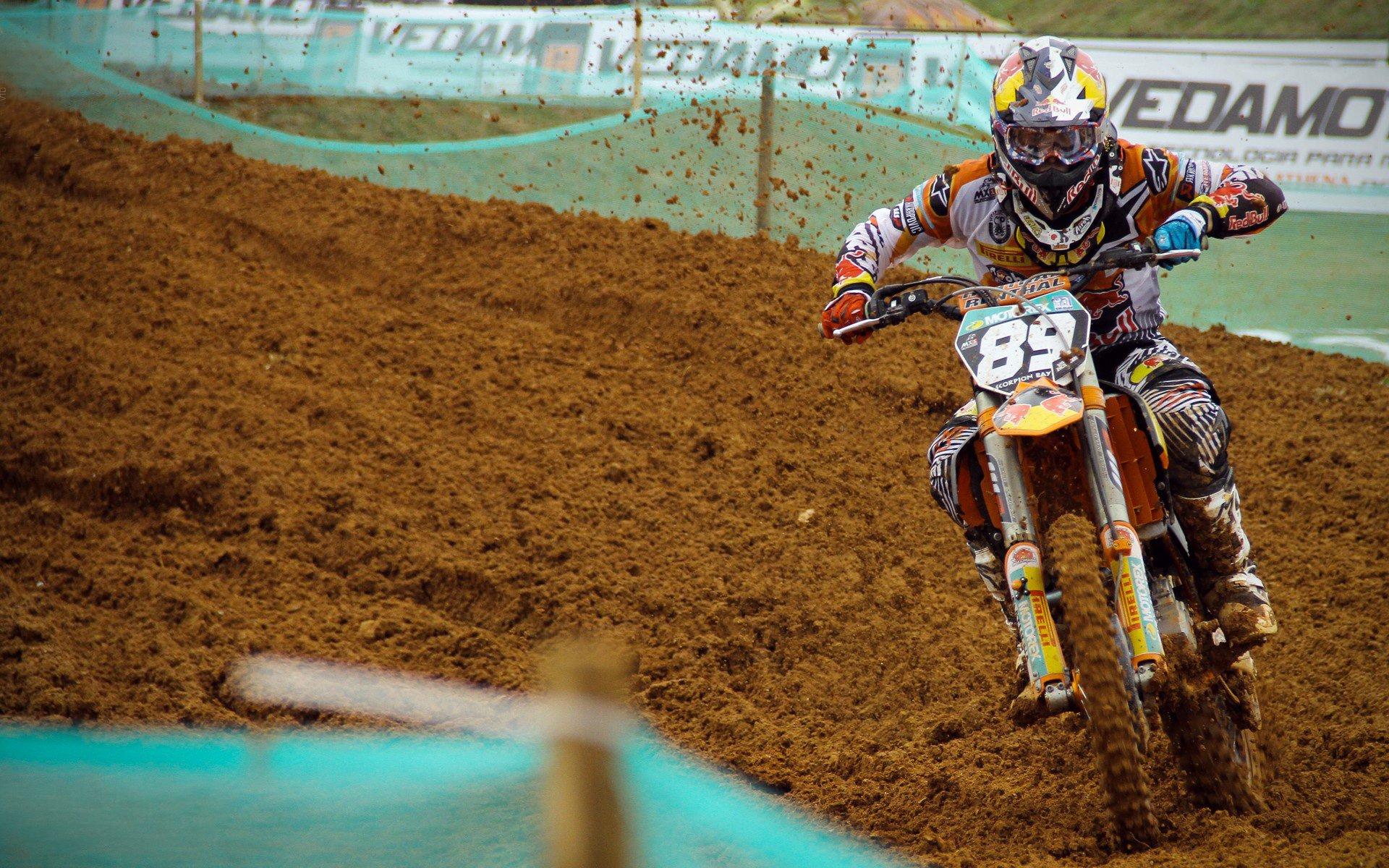 纽卡主场风波，阿森纳球迷遭遇身份暴露与安全隐忧